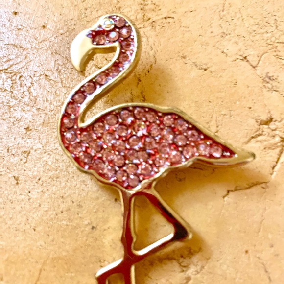 Pink Flamingo Crystal Brooch - Picture 4 of 10